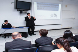 Alumnos de bachillerato Internacional de la UAA presentan trabajos de investigación.