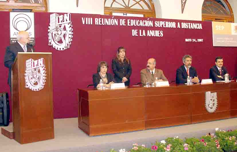 Se transforma el sistema educativo con la incorporación de nuevas tecnologías: Rodolfo Tuirán Gutiérrez