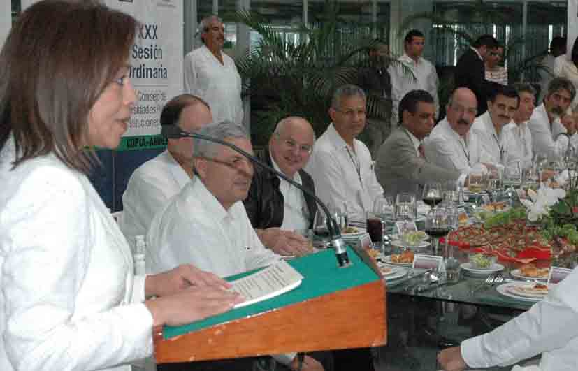 Reconoce titular de la SEP liderazgo de la ANUIES