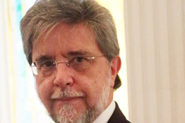 javier esteinou