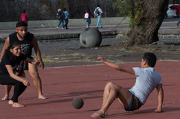 Rescatan investigadores de la UNAM tradición ancestral del juego de pelota  