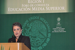 Mejora a educación media superior requiere de trabajo conjunto: YBD