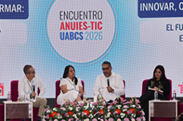 COLOCAR AL SER HUMANO EN EL CENTRO DE LA TECNOLOGÍA Y TRANSFORMAR EL MODELO EDUCATIVO FRENTE A LA IA: EXPERTOS